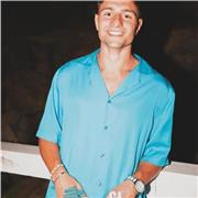 Laureando in scienze motorie e ho conseguito il tesserino tecnico da Personal Trainer